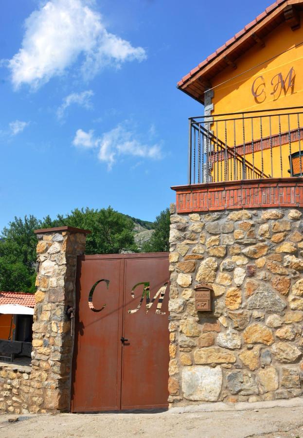 Apartamento Turistico Casas De Manuel La Pola de Gordon Dış mekan fotoğraf